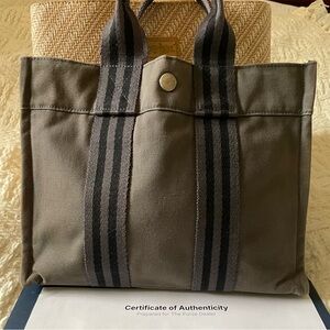 Hermès
Toile Fourre-Tout MM